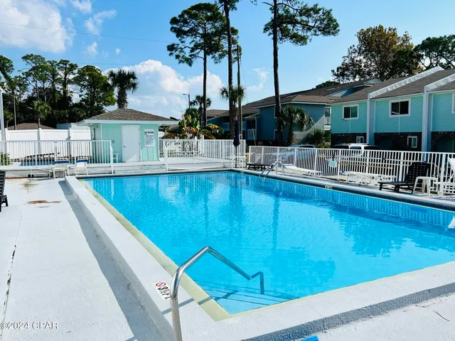 $1,950 | 8623 North Lagoon Drive, Unit B10, Panama City Beach, FL 32408