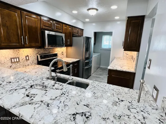 $1,950 | 8623 North Lagoon Drive, Unit B10, Panama City Beach, FL 32408