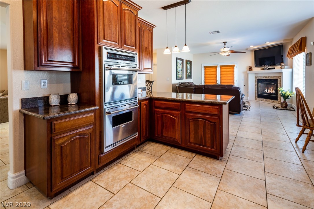 1041 Norellat Road Henderson, NV 89011 - Photo 12 of 35 Gallery Image 12