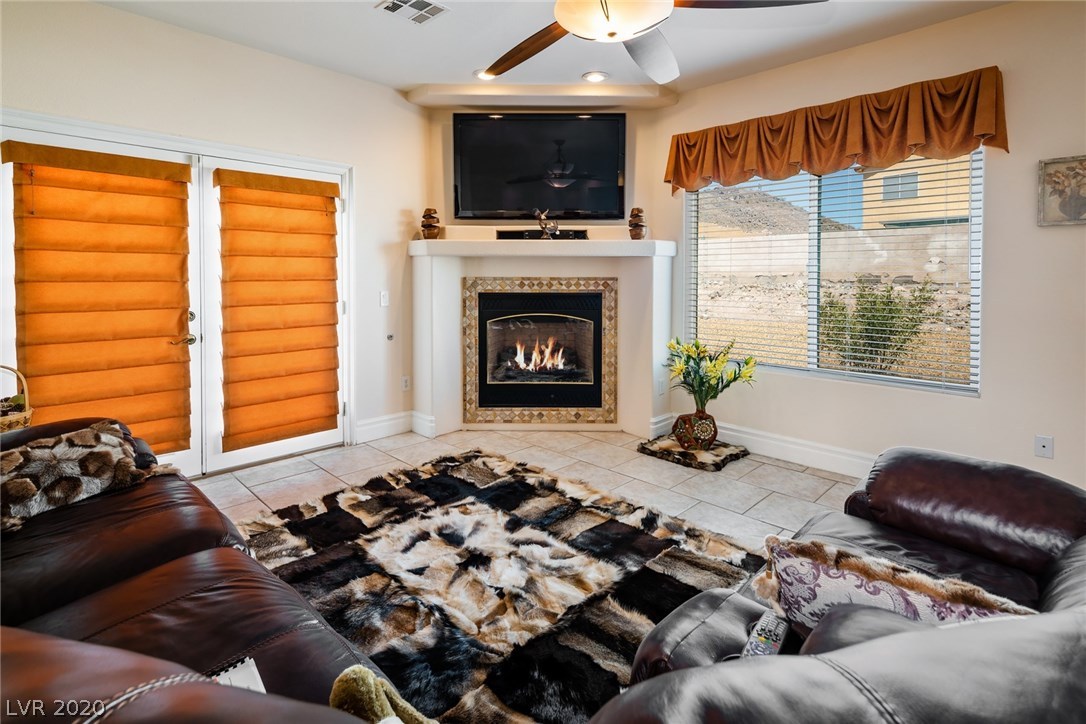 1041 Norellat Road Henderson, NV 89011 - Photo 7 of 35 Gallery Image 7