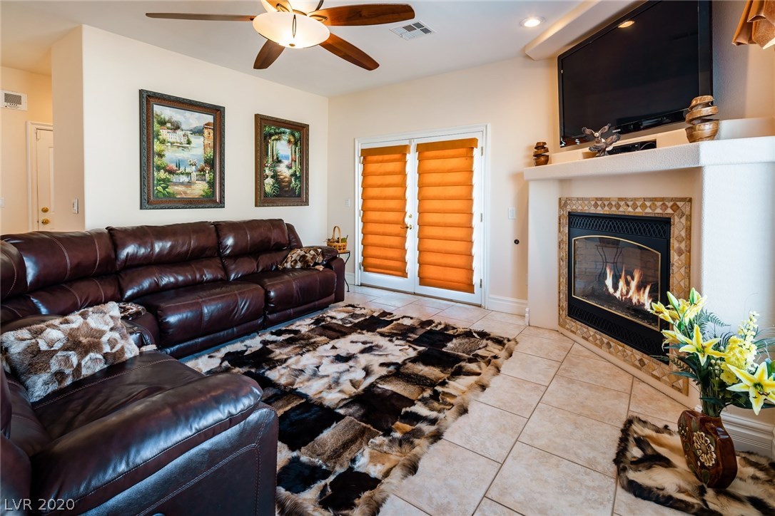 1041 Norellat Road Henderson, NV 89011 - Photo 8 of 35 Gallery Image 8