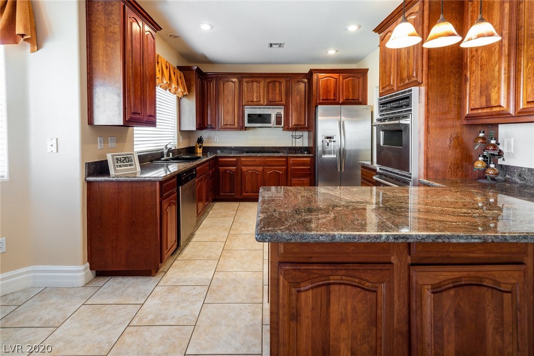 1041 Norellat Road Henderson, NV 89011 - Photo 10 of 35 Gallery Image 10