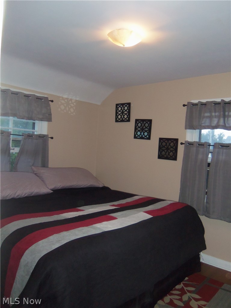 12916 Grannis Road Cleveland, OH 44125 - Photo 18 of 23 Gallery Image 18