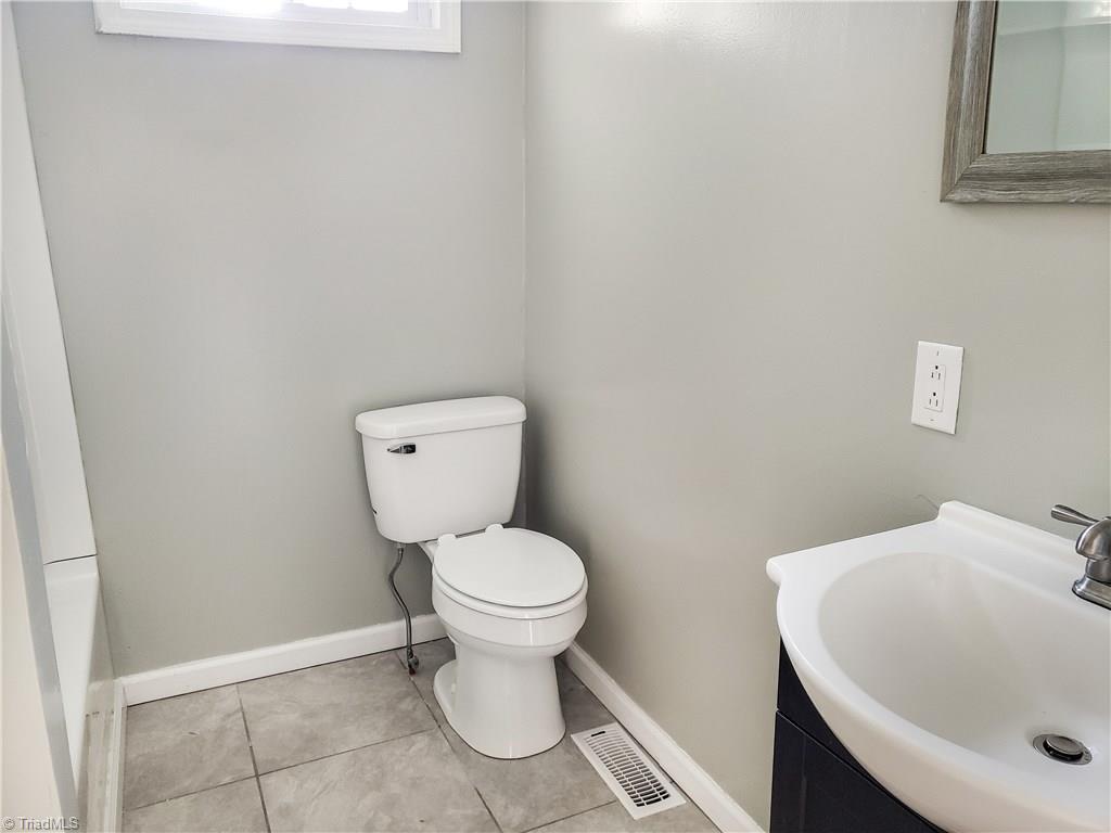 133 Ferry Street Ronda, NC 28670 - Photo 9 of 16 Gallery Image 9