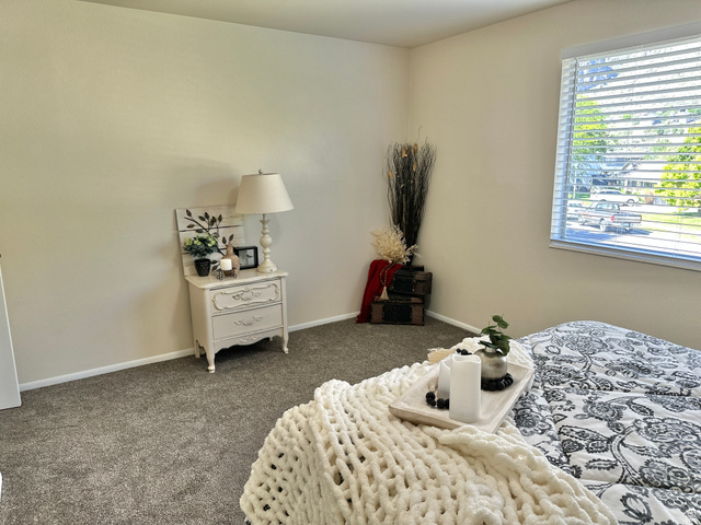 624 East Cutler Springville, UT 84663 - Photo 20 of 24 Bedroom #3 with neutral walls and a window featuring horizontal blinds with mountain views