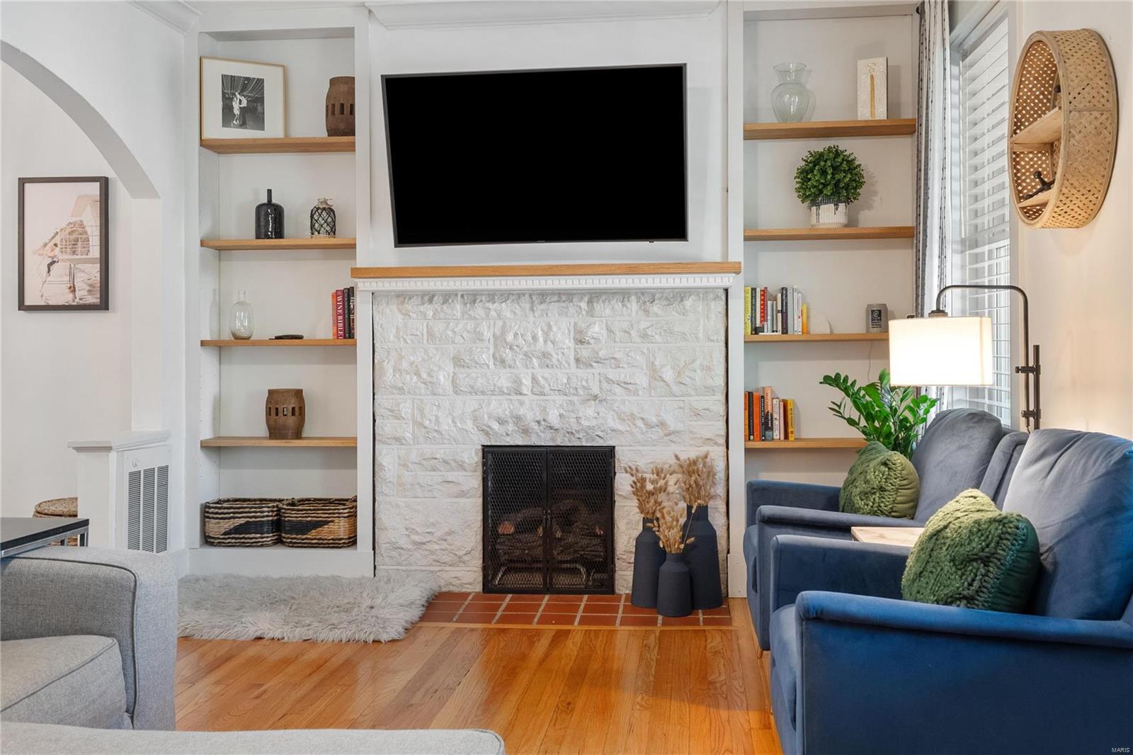 1238 Arch Terrace St. Louis, MO 63117 - Photo 4 of 30