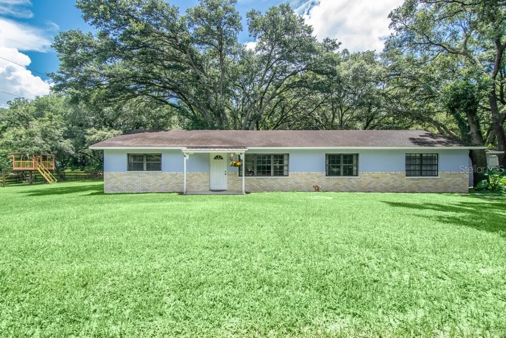 7400 Chenkin Road Zephyrhills, FL 33540 - Photo 1 of 1