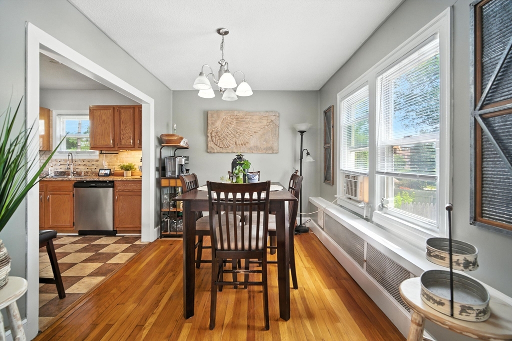 91 Braddock Street Springfield, MA 01109 - Photo 6 of 38 Gallery Image 6
