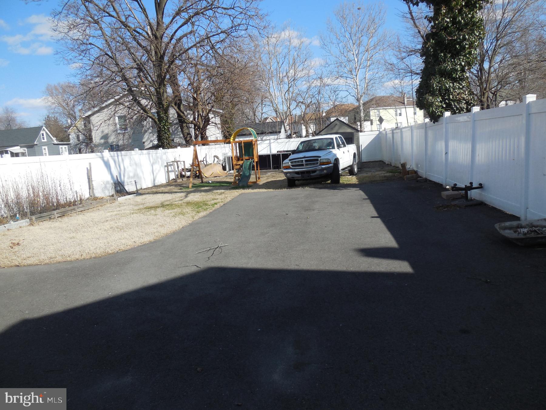 1039 Penn Line Road Paulsboro, NJ 08066 - Photo 5 of 27 Gallery Image 5