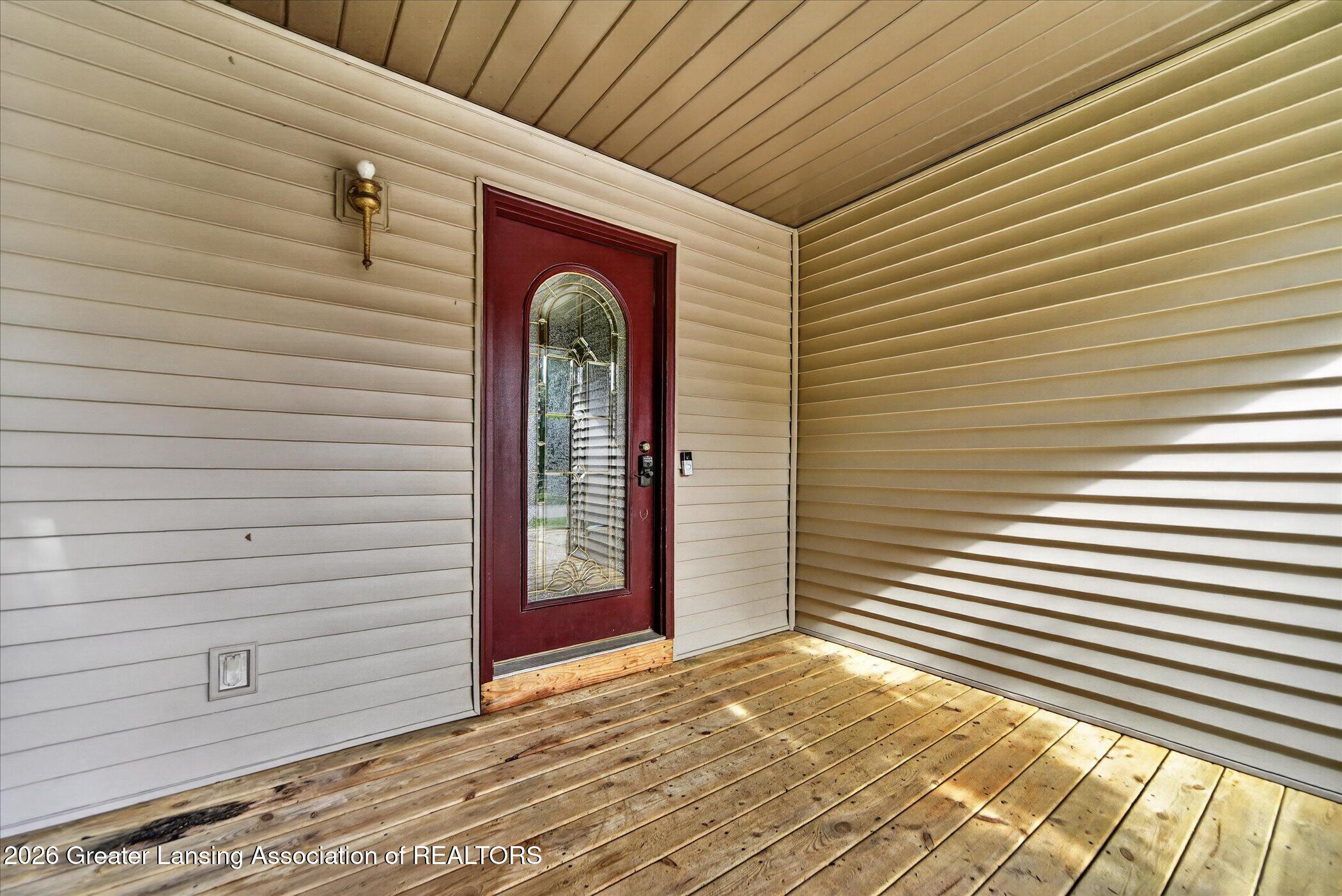 5855 Edson Street Haslett, MI 48840 - Photo 4 of 38 06-5855-Edson-St-WindowStill