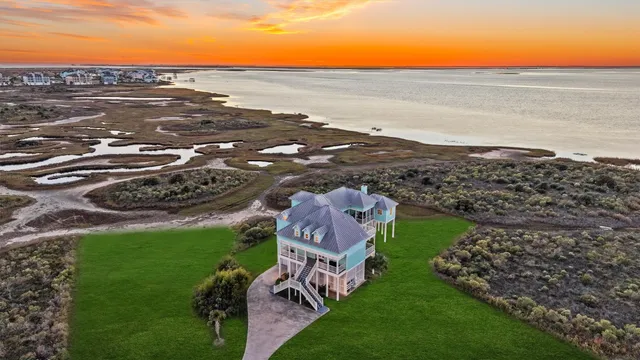 $1,225,000 | 26119 Bay Breeze Drive, Galveston, TX 77554