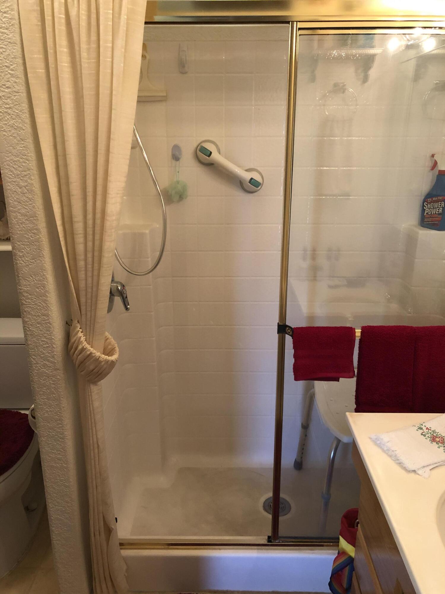 81620 Ave 49, Unit 160B Indio, CA 92201 - Photo 6 of 18 a bathroom with a shower
