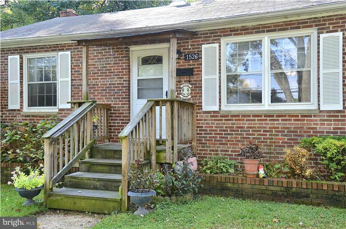 1526 Hanby Street Silver Spring, MD 20902 - Photo 7 of 19 Exterior (Front)