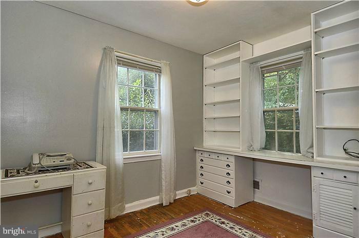 1526 Hanby Street Silver Spring, MD 20902 - Photo 10 of 19 Bedroom