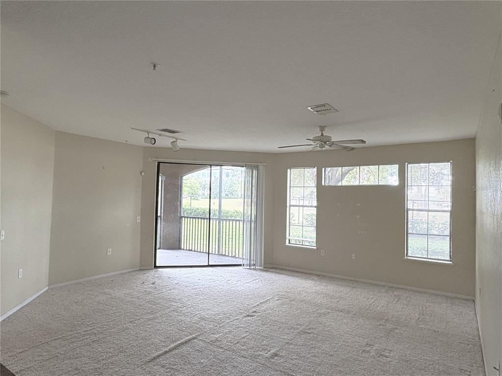 6177 Metrowest Boulevard, Unit 102 Orlando, FL 32835 - Photo 9 of 21