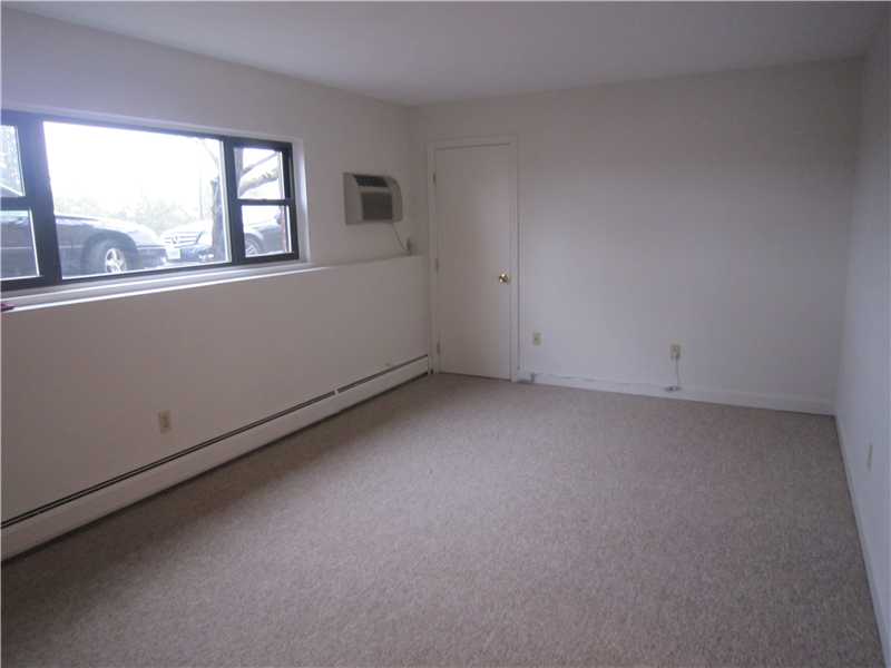 200 Old River Road, Unit 1 Lincoln, RI 02865 - Photo 2 of 7 Living Room.