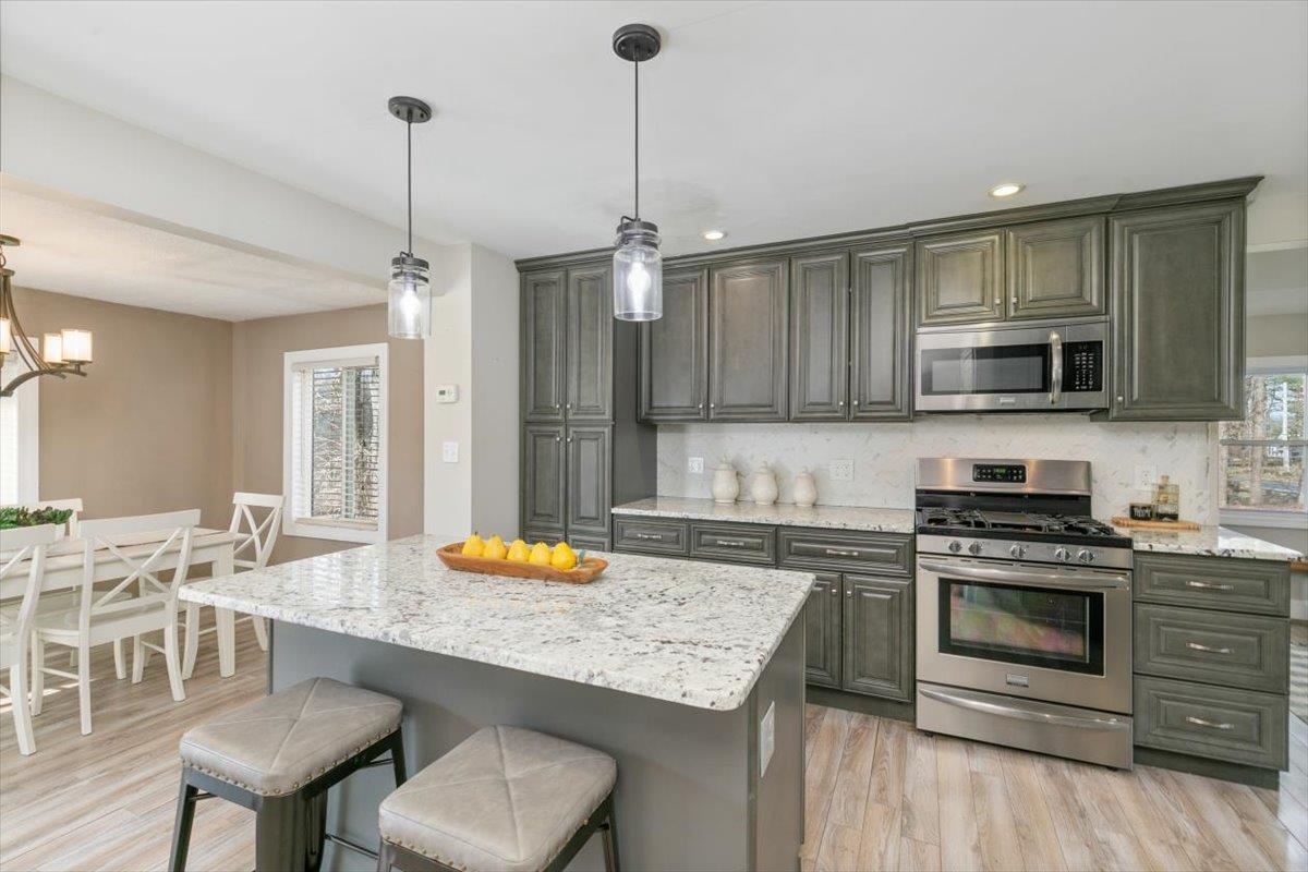 60 Town Farm Road Salem, NH 03079 - Photo 13 of 38