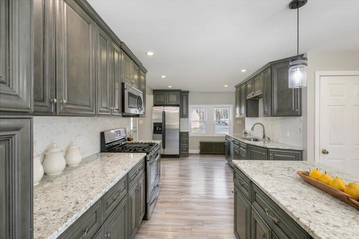 60 Town Farm Road Salem, NH 03079 - Photo 16 of 38