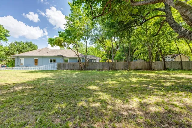 $399,000 | 605 North Kentucky Street, McKinney, TX 75069