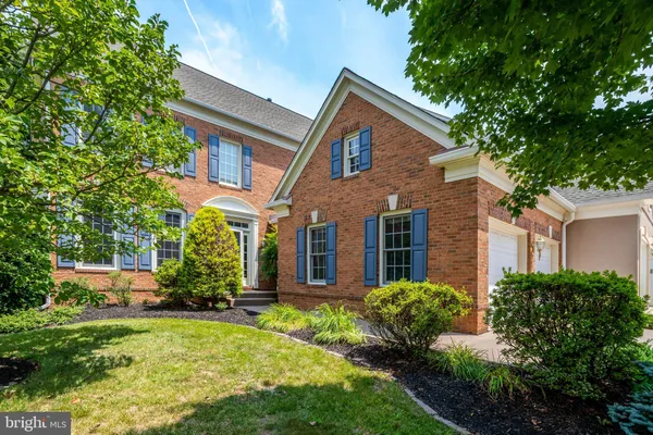 $1,295,000 | 6276 Kingfisher Lane, Alexandria, VA 22312