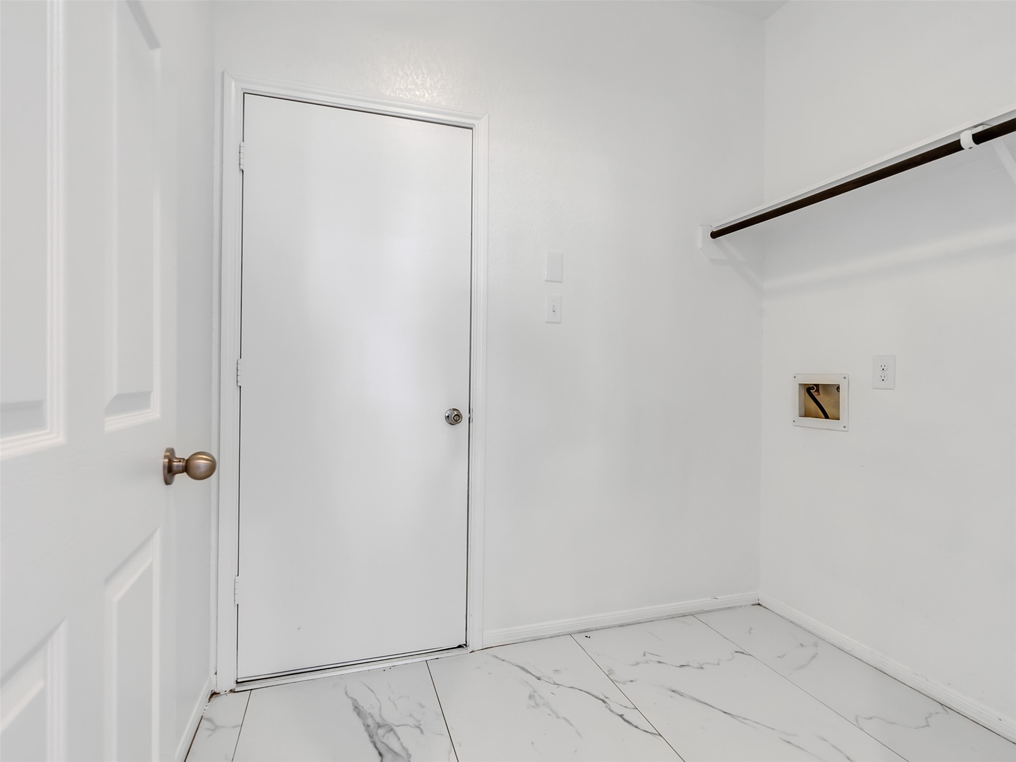 3502 Single Ridge Way Katy, TX 77493 - Photo 13 of 46 Washer/Dryer Room