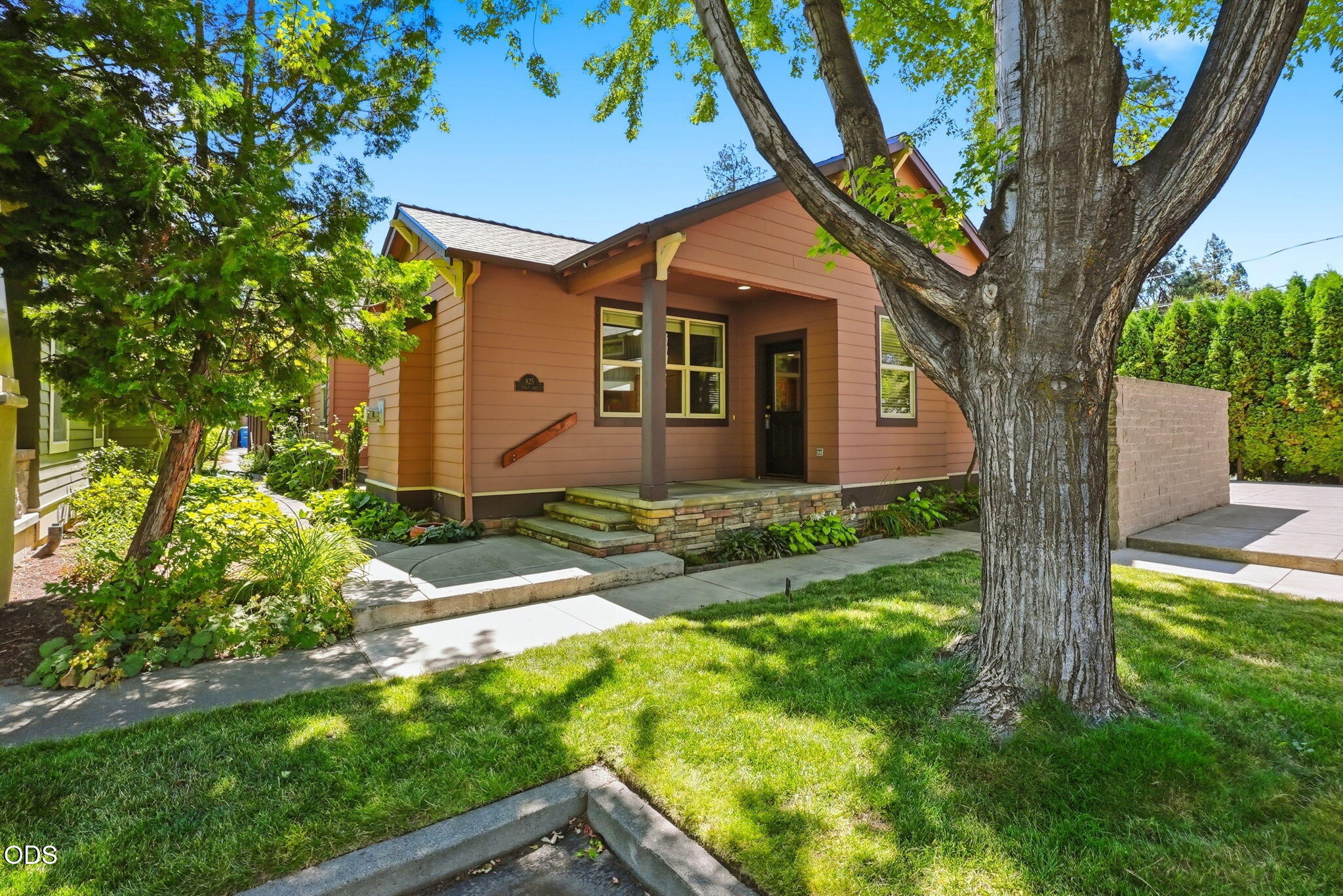 825 Northeast Wiest Way Bend, OR 97701 - Photo 2 of 59 Gallery Image 2