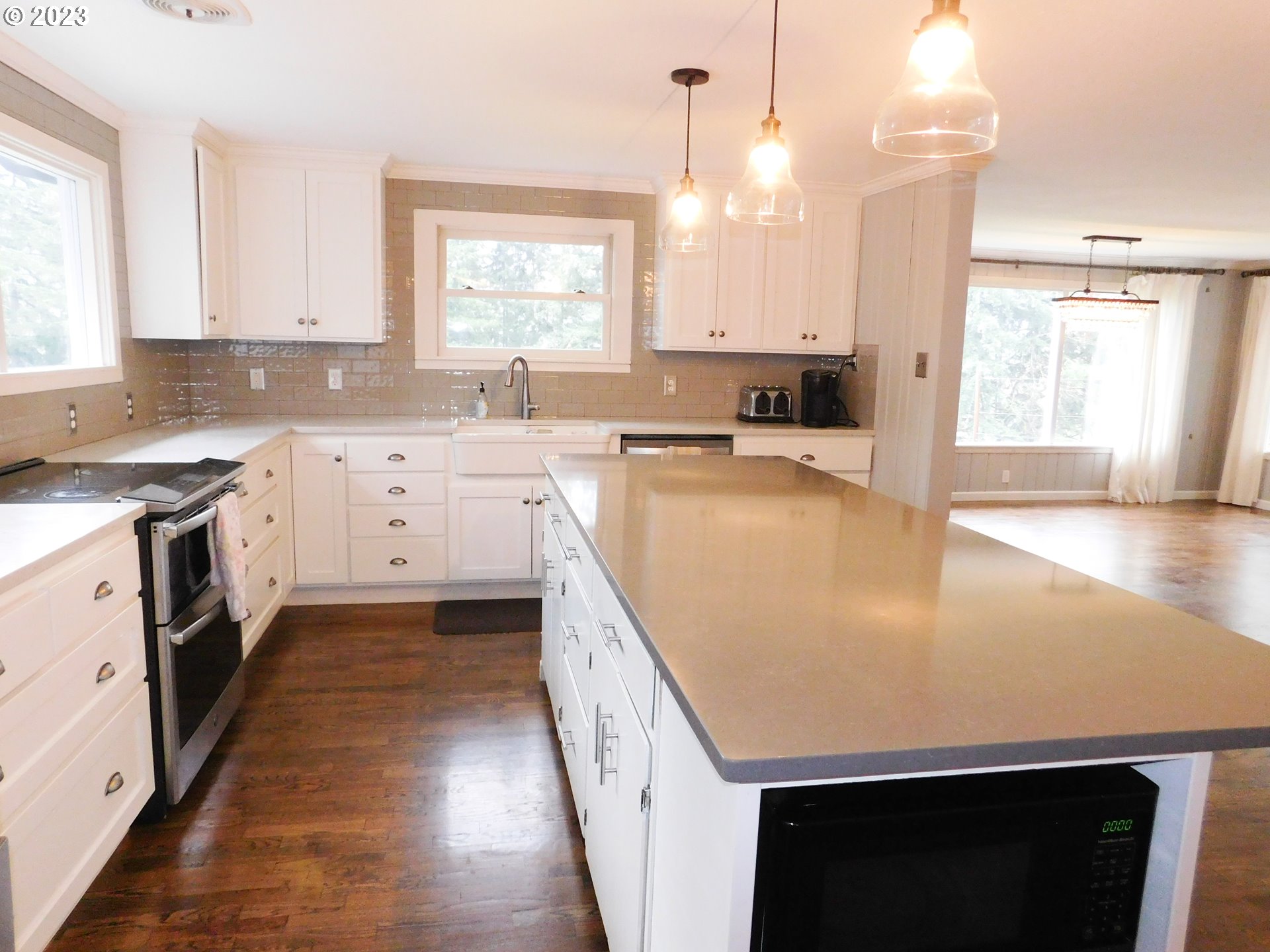 76138 London Road Cottage Grove, OR 97424 - Photo 12 of 42 Gallery Image 12