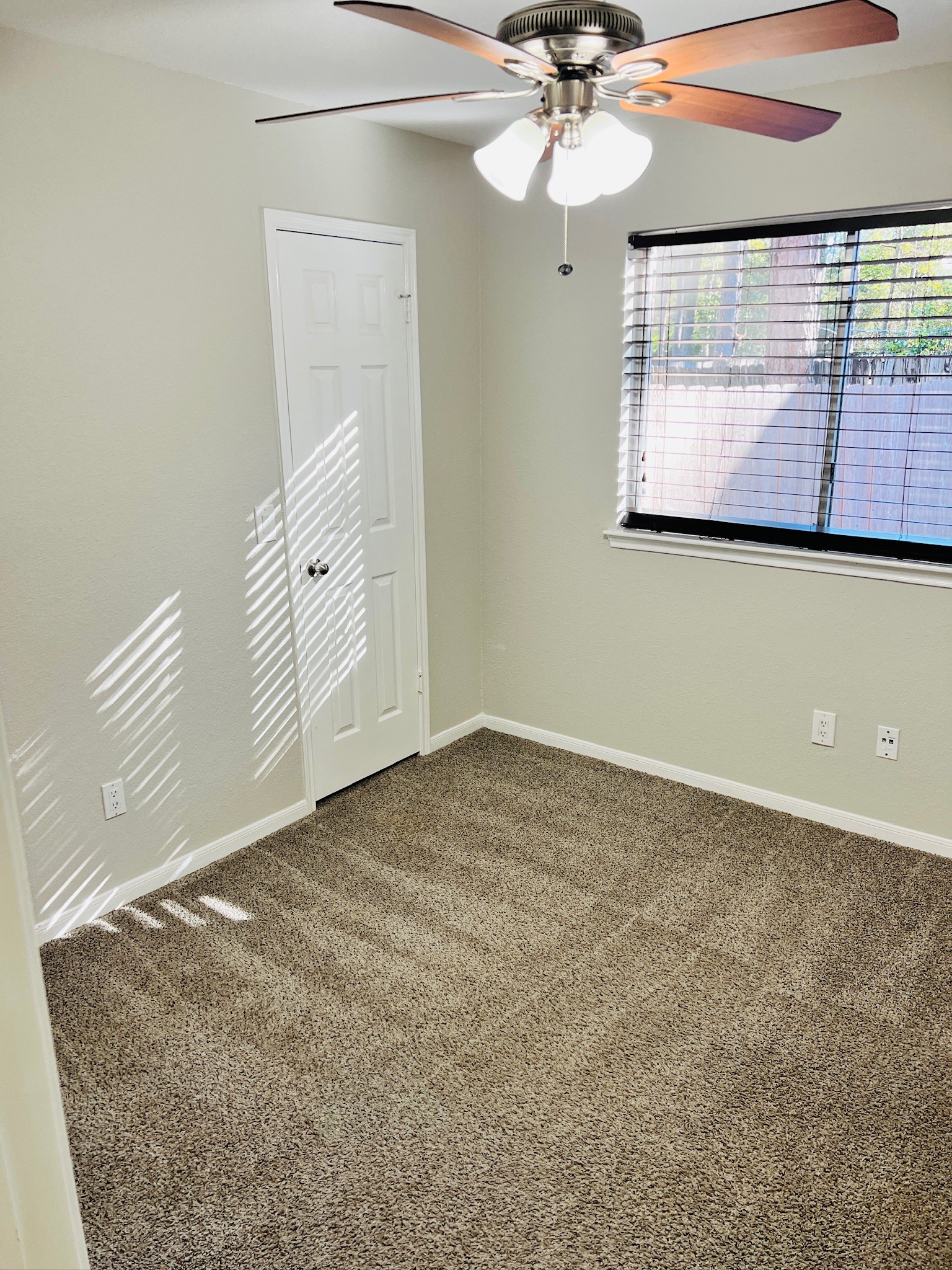 75 East Village Knoll Circle Spring, TX 77381 - Photo 17 of 33 a view of an empty room with a window