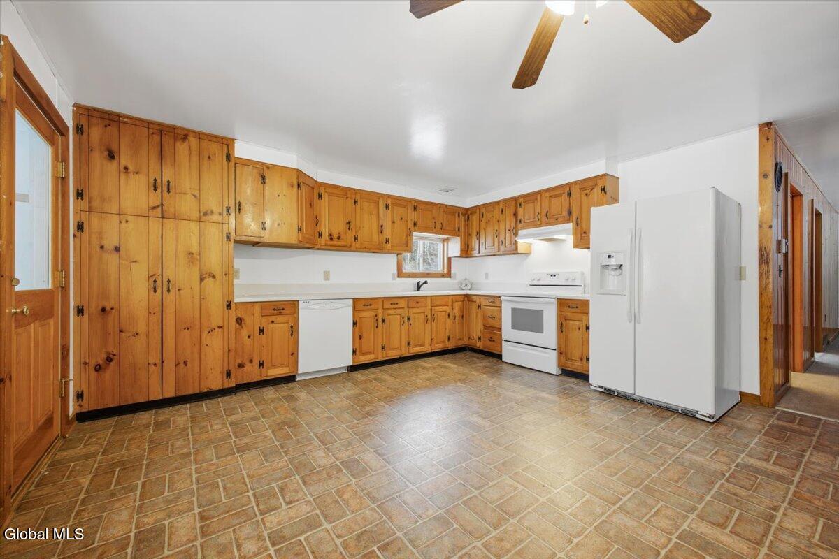 116 Medbury Road Greenfield, NY 12859 - Photo 9 of 35 10-IMG_3336