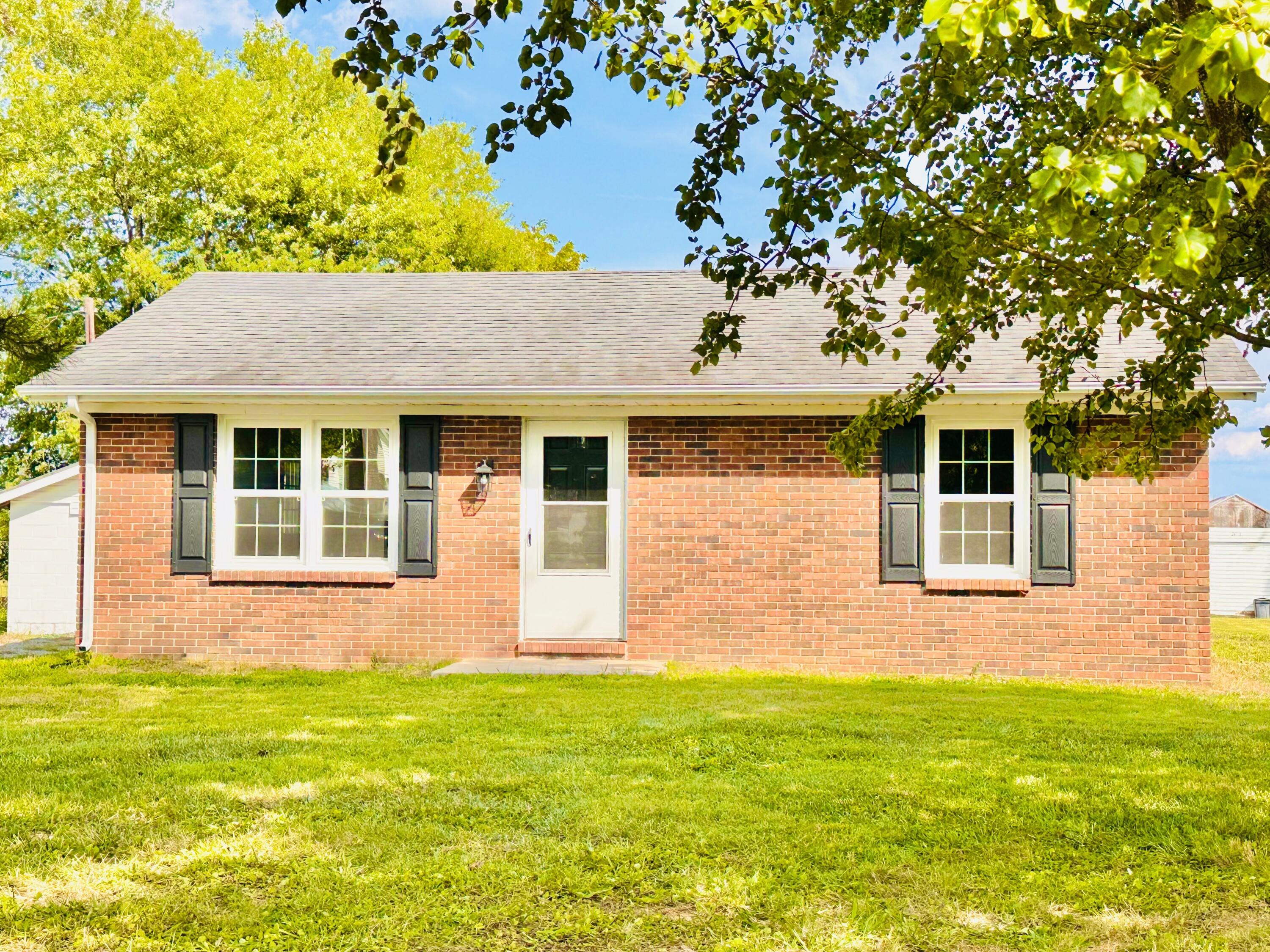 201 Redwood Road Lancaster, KY 40444 - Photo 20 of 26 5153fba5-e26b-4fb7-8c01-6b3d57f975f8.jpg