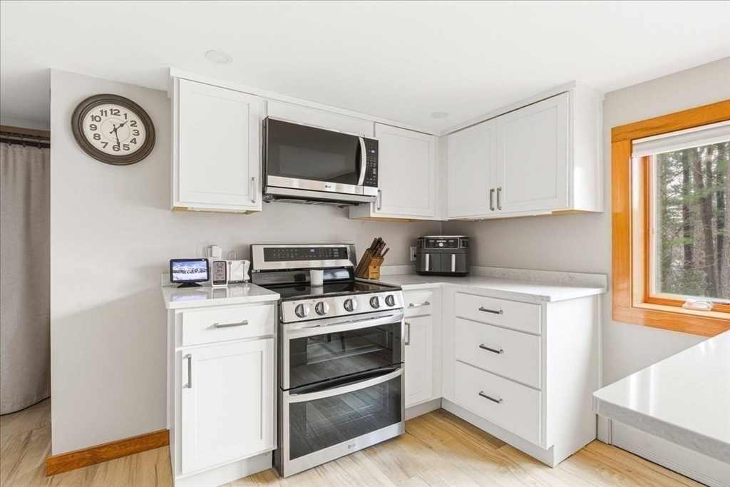 64 Wapping Road Kingston, MA 02364 - Photo 16 of 42