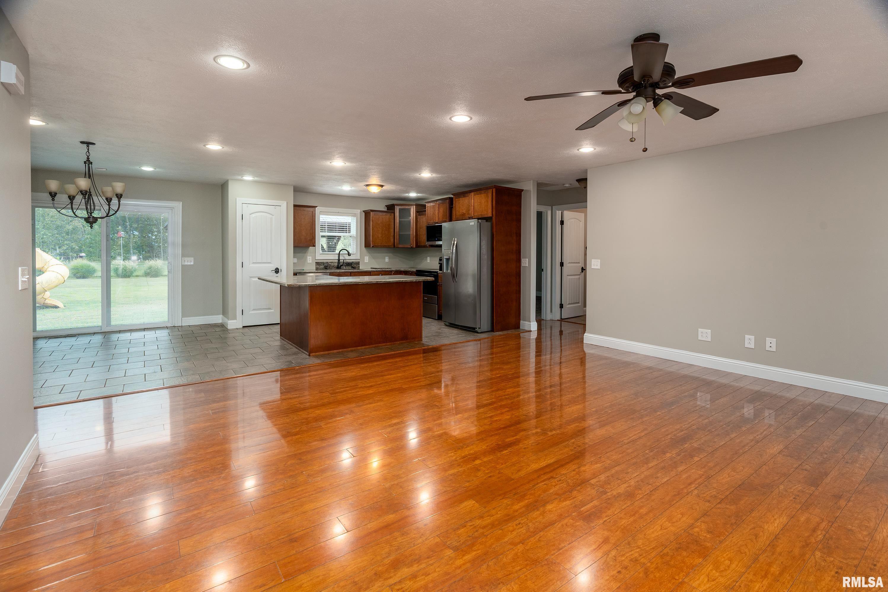 15687 Jadin Road Marion, IL 62959 - Photo 5 of 39 Gallery Image 5
