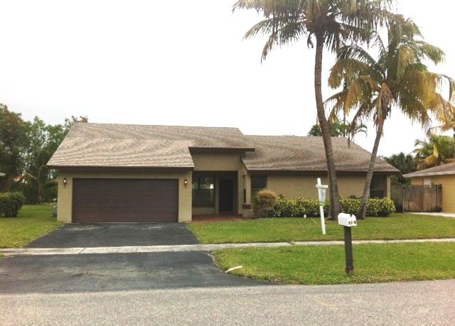 9706 Richmond Circle Boca Raton, FL 33434 - Photo 1 of 12 front
