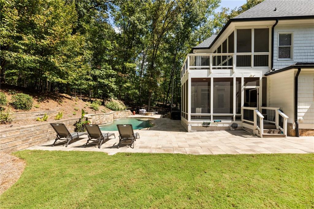 950 Post Oak Cl Milton, GA 30004 - Photo 11 of 19