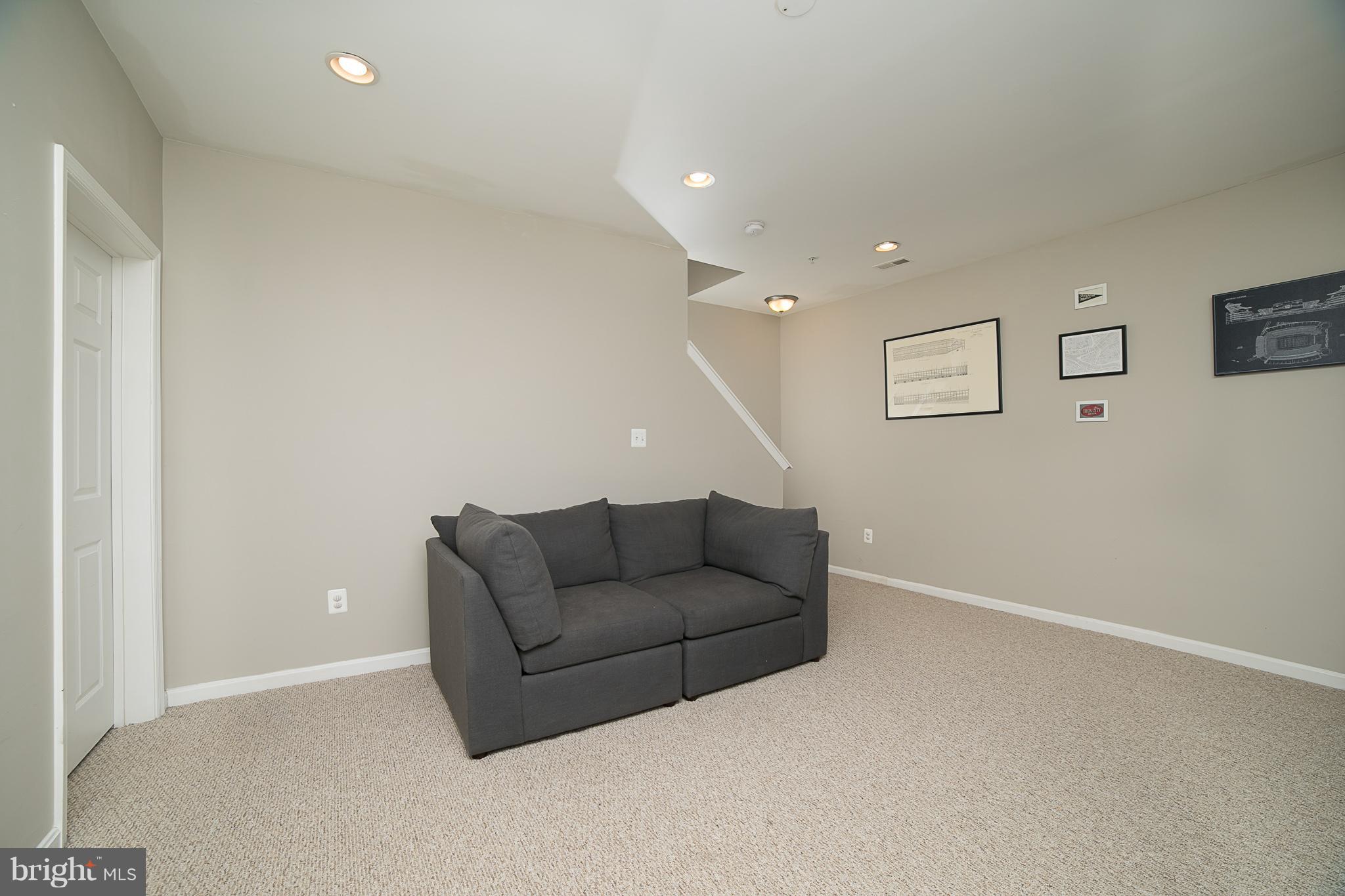 23618 Public House Road Clarksburg, MD 20871 - Photo 14 of 21 Family Room