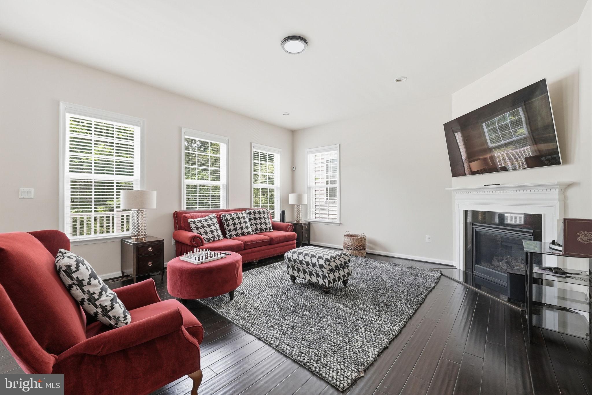 7311 A Hayfield Road Alexandria, VA 22315 - Photo 9 of 47