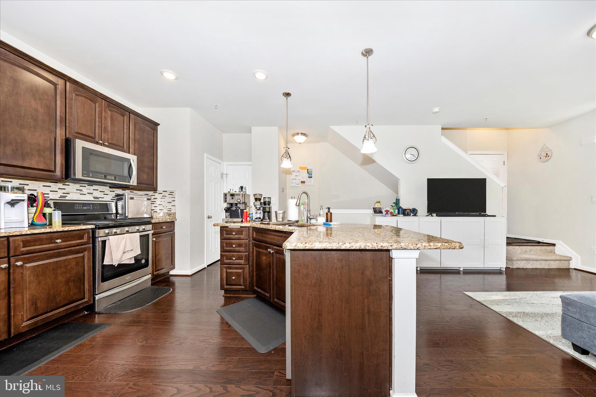 6142 Murray Terrace Frederick, MD 21703 - Photo 6 of 49