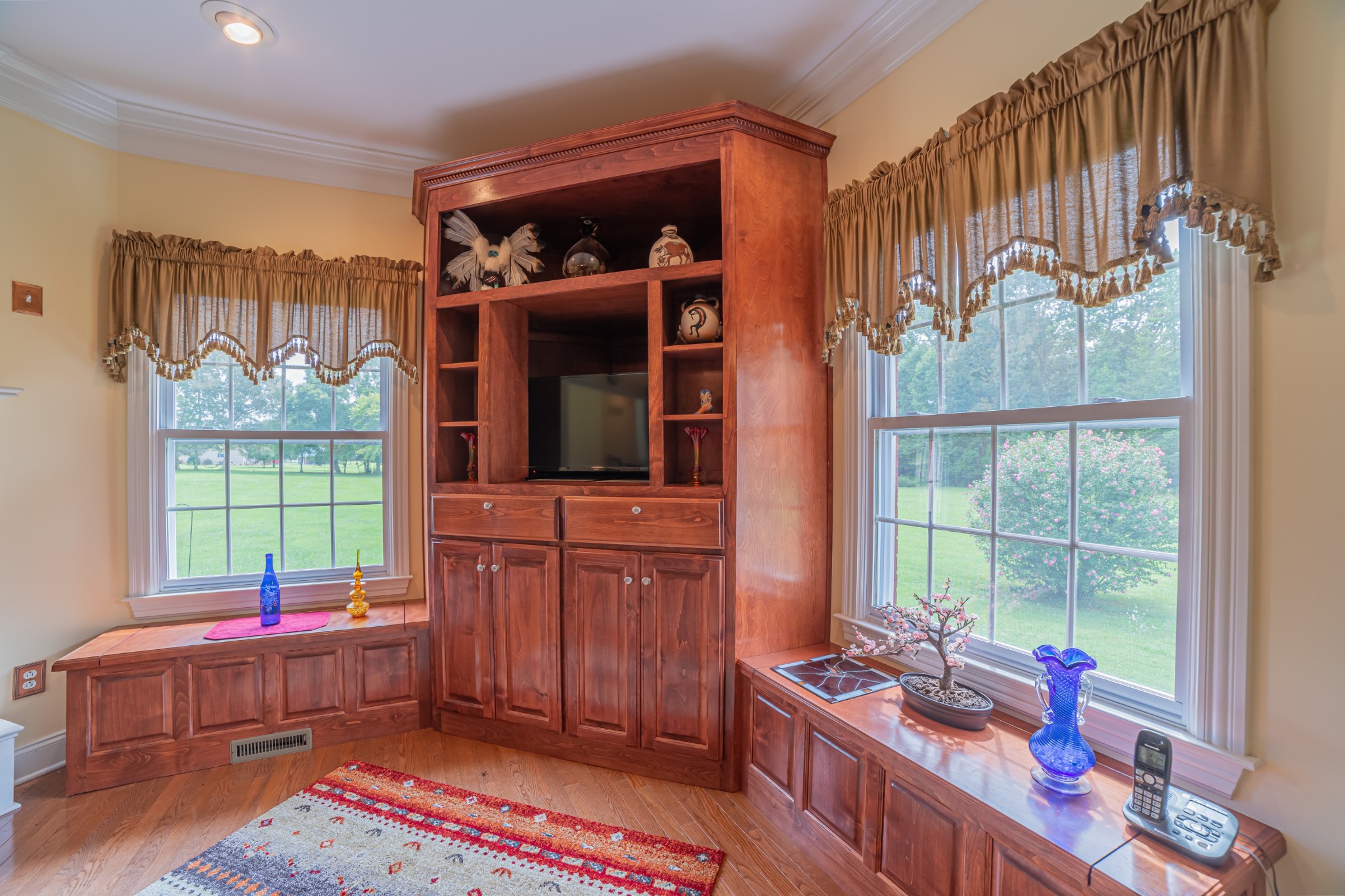 2828 Bains Road Hillsboro, TN 37342 - Photo 29 of 50 a room with furniture and window