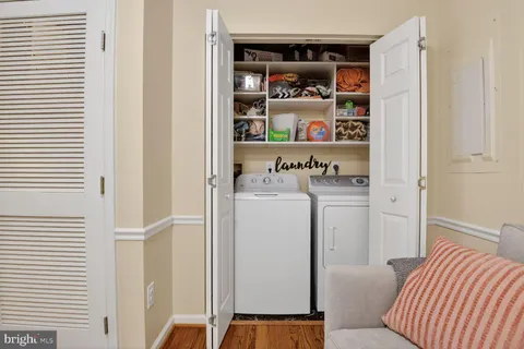 $975,000 | 917 Rolfe Place, Alexandria, VA 22314