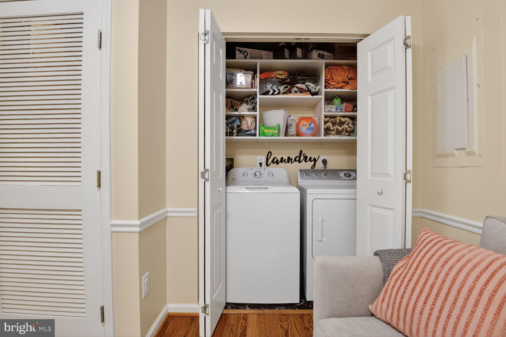 917 Rolfe Place Alexandria, VA 22314 - Photo 25 of 34 a utility room with dryer and washer