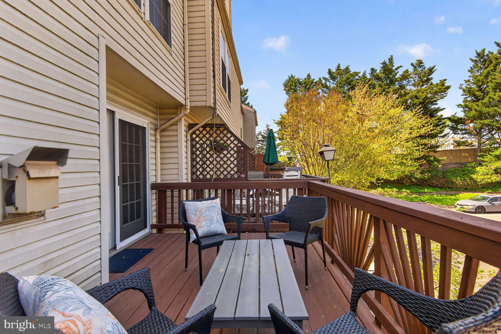 917 Rolfe Place Alexandria, VA 22314 - Photo 26 of 34 a view of a chairs in wooden deck