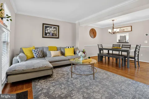 $975,000 | 917 Rolfe Place, Alexandria, VA 22314