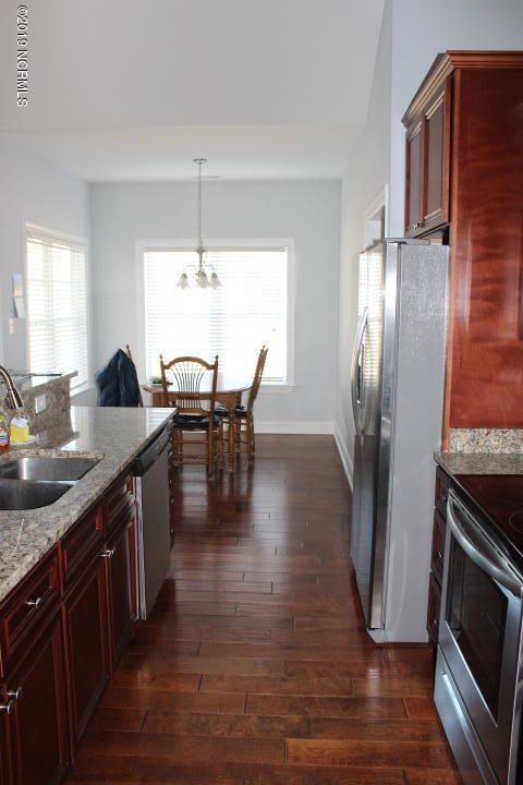 503 Diamond Ridge Court Hubert, NC 28539 - Photo 11 of 36 Kitchen