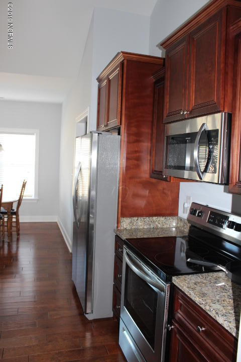 503 Diamond Ridge Court Hubert, NC 28539 - Photo 12 of 36 Kitchen