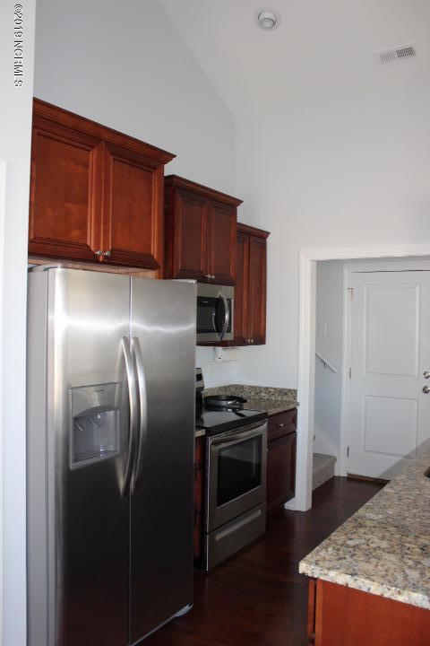 503 Diamond Ridge Court Hubert, NC 28539 - Photo 13 of 36 Kitchen
