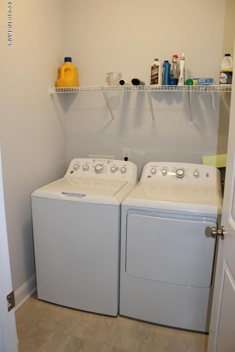 503 Diamond Ridge Court Hubert, NC 28539 - Photo 22 of 36 Laundry room