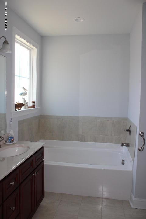 503 Diamond Ridge Court Hubert, NC 28539 - Photo 26 of 36 Master bath