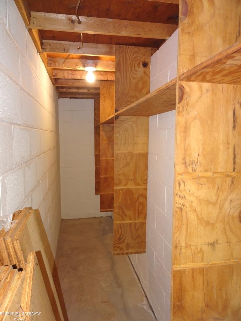 18247 Stephens Eastpointe, MI 48021 - Photo 44 of 53 Gallery Image 44