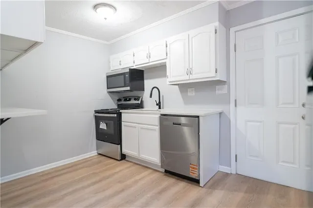 $320,000 | 400 North Morse Avenue, Liberty, MO 64068