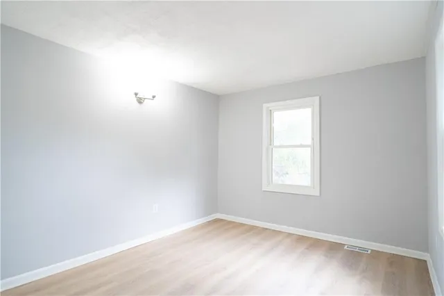 $320,000 | 400 North Morse Avenue, Liberty, MO 64068